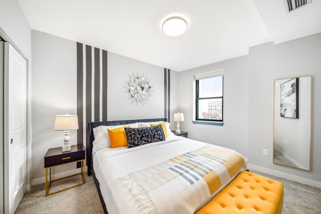 Heart Of Dt With Free Pool & Steam Plus Gym Luxe 812 Cleveland Exteriör bild
