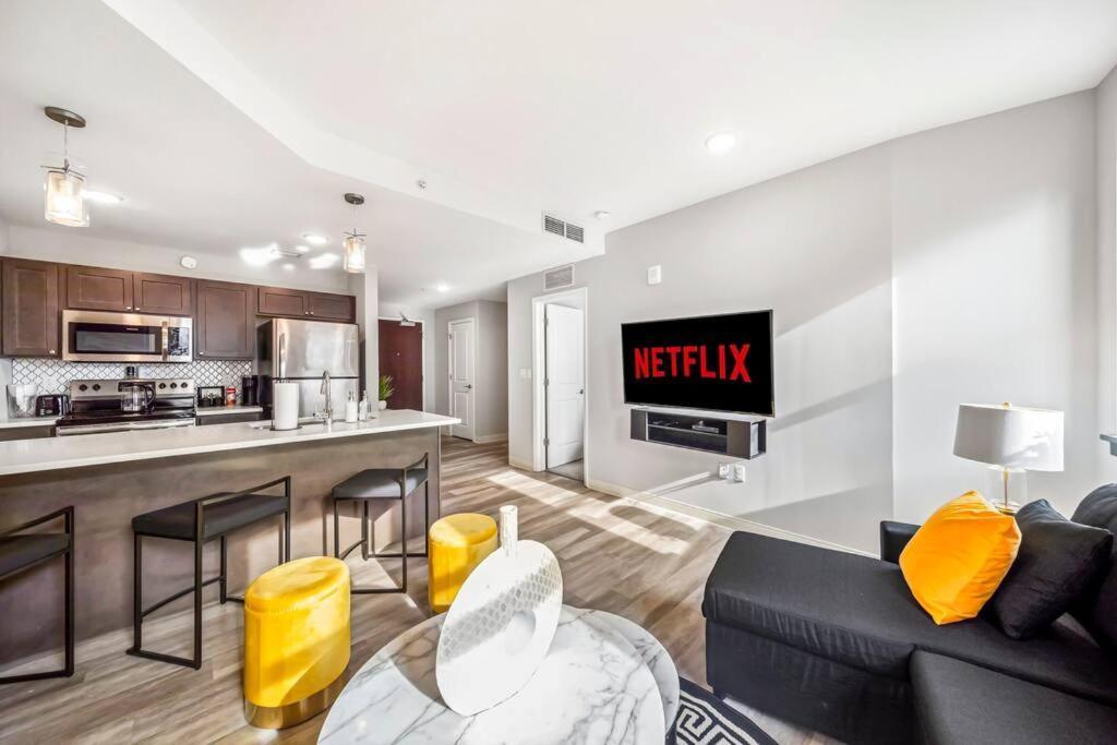 Heart Of Dt With Free Pool & Steam Plus Gym Luxe 812 Cleveland Exteriör bild