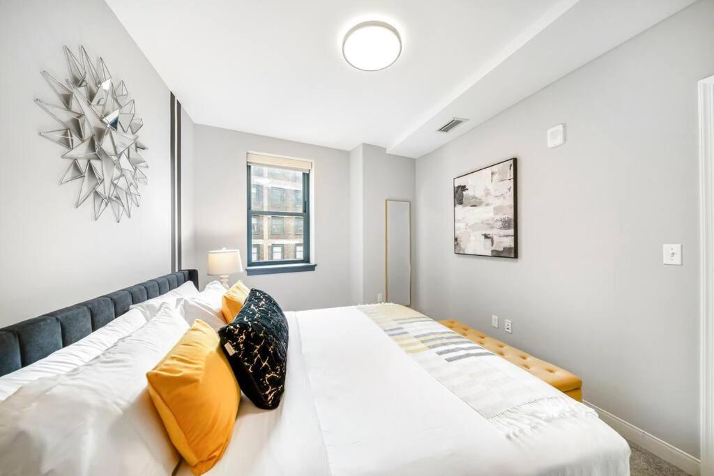 Heart Of Dt With Free Pool & Steam Plus Gym Luxe 812 Cleveland Exteriör bild