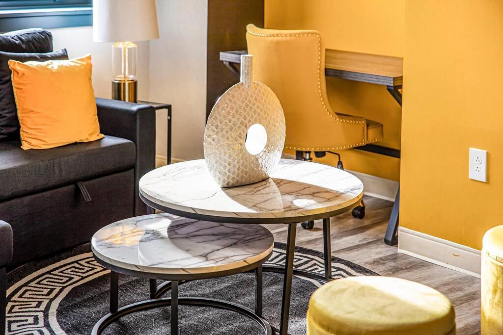 Heart Of Dt With Free Pool & Steam Plus Gym Luxe 812 Cleveland Exteriör bild