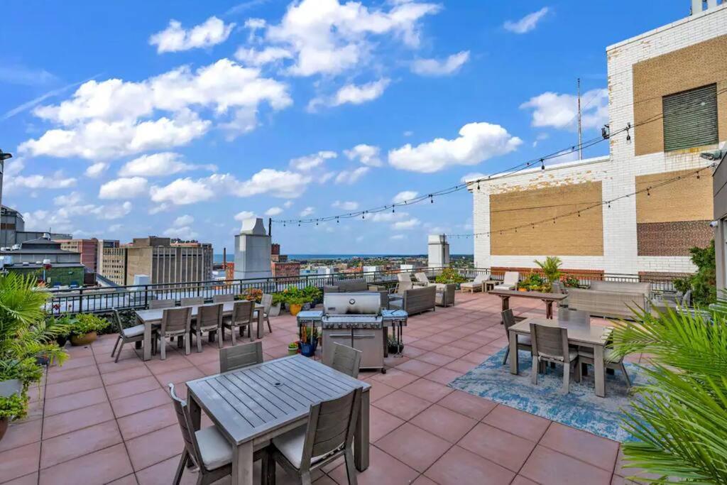 Heart Of Dt With Free Pool & Steam Plus Gym Luxe 812 Cleveland Exteriör bild